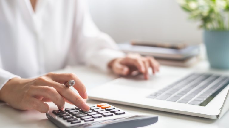 Balancing Out Innovation with Cost-Savings in DFM