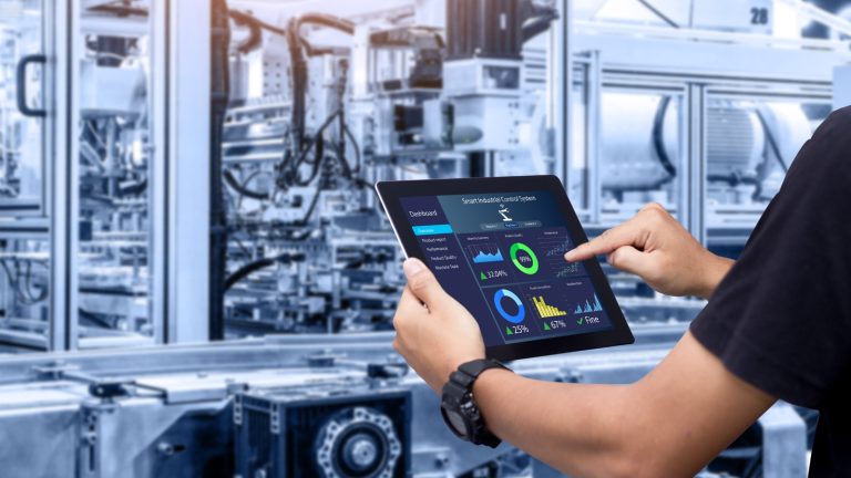 How Do MES, SCADA, PLC, and IIoT Work Together in a Smart Factory