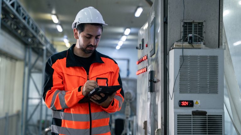 From Reactive Approach to Proactive with Real-Time Monitoring in Manufacturing