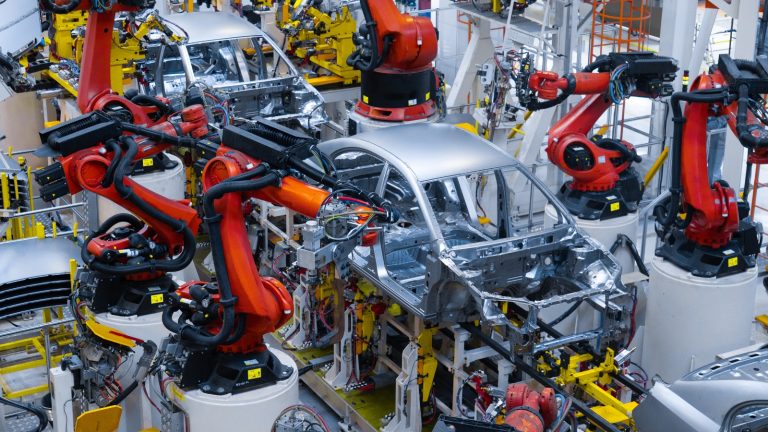 Technology’s Role in Modern Assembly Lines
