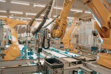 Assembly Line Manufacturing: Types, Benefits, and How Digital Systems Optimise Performance