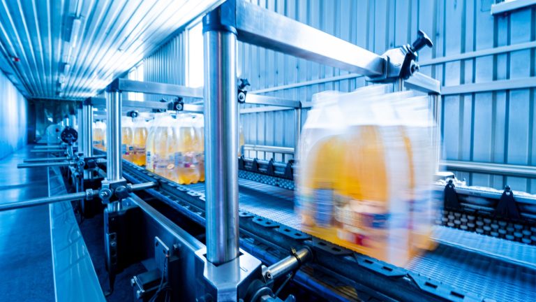 How Does Digital Twin Technology Optimise Assembly Line Equipment Performance?