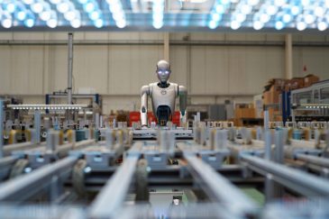 How Is AI Improving Chip Production? A Complete Guide to AI-Driven Semiconductor Manufacturing