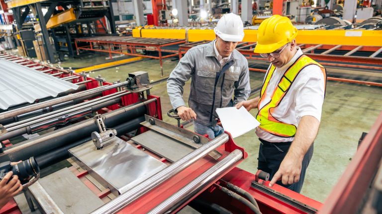 What Improvement Strategies Does Automated OEE Tracking Enable?