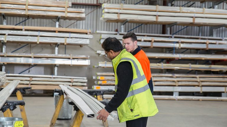 Key Components of an Effective Manufacturing Schedule